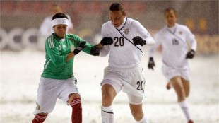US Women defeat Mexico in the snow 1-0