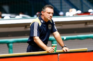 Union reviews & goals, PDA top rankings, WPS update, USSF deficit, more news