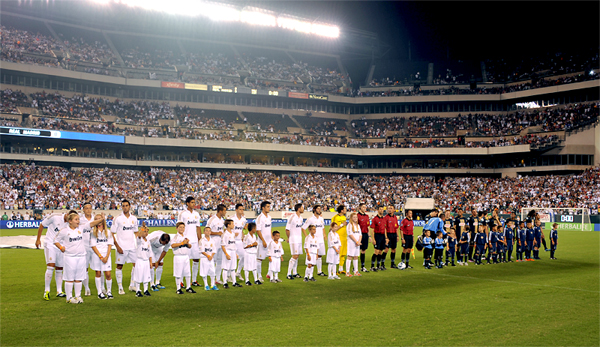 Philadelphia union fans hi-res stock photography and images - Alamy