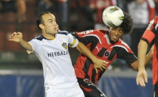 Union sign Costa Rican defender Porfirio Lopez