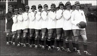 First women’s soccer team in Philly, 1922