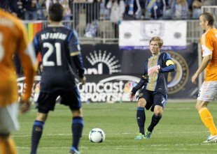 News from Hack presser, DC injuries, Carroll's 300th, change needed before another US WC bid, more