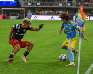 Paxten Aaronson got minutes in the 2nd half of the game. Here he tries to find a path to cross the ball, against defender Andy Najar.